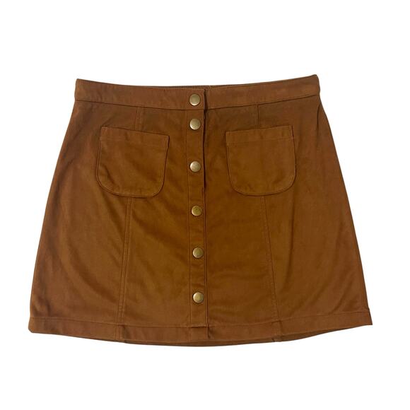 Garage (S) Brown Button Front 2 Square Pocket Faux Suede Skirt - Picture 9 of 11